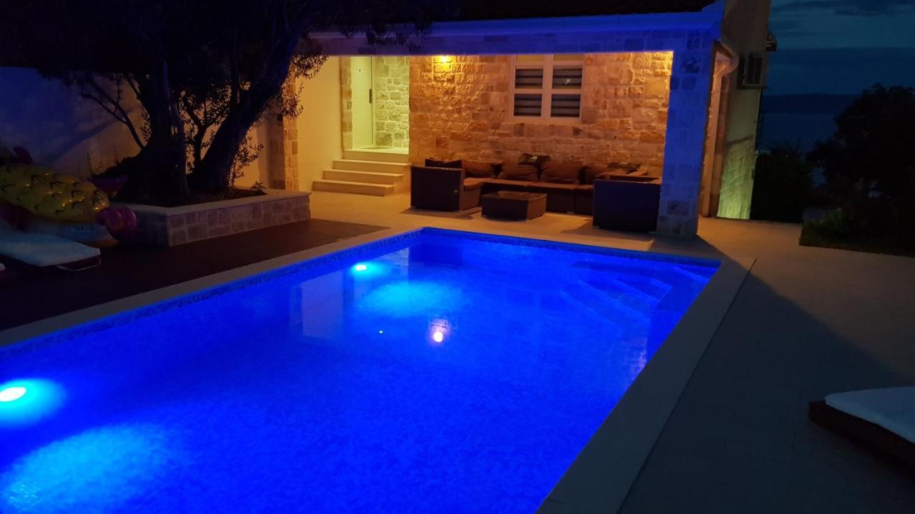 Apartments Lolita Bol Zewnętrze zdjęcie